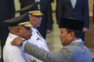 Pelantikan Gubernur-Wakil Gubernur Papua