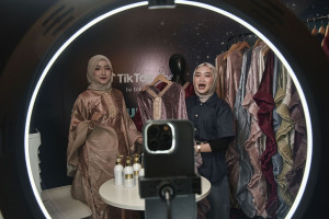 Pemberdayaan Masyarakat Indonesia Melalui Keterampilan Digital