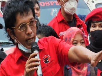 PDIP Minta Pembengkakan Biaya Proyek Kereta Cepat Whoosh Dikaji Ulang