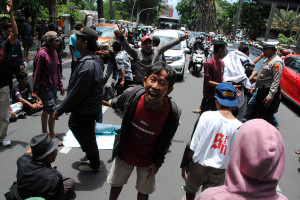 Sopir Angkot Bogor Protes Rencana Penghapusan Ribuan Kendaraan oleh Pemkot
