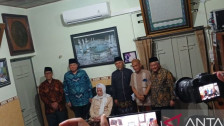 Chairul Tanjung Sowan ke Pesantren Lirboyo, Minta Maaf dan Janji Benahi Tayangan Trans7