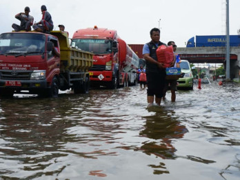 Jateng Tambah Jumlah Pompa Air untuk Tangani Banjir Pantura