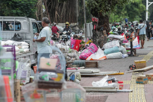 Pemprov DKI Relokasi Pedagang Pasar Barito ke Lenteng Agung