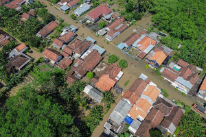 Penanganan dan Bantuan Untuk Korban Banjir di Lumajang