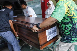 Pemulangan Jenazah Korban Kebakaran saat Kerusuhan di Kwitang