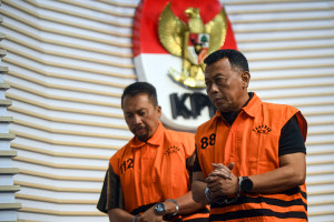 KPK Tahan Bupati Ponorogo Terkait Dugaan Suap Jabatan dan Proyek RSUD