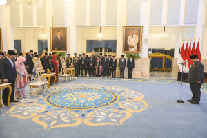 Presiden Prabowo Anugerahkan Gelar Pahlawan Nasional kepada 10 Tokoh, Termasuk Soeharto, Gus Dur, dan Marsinah