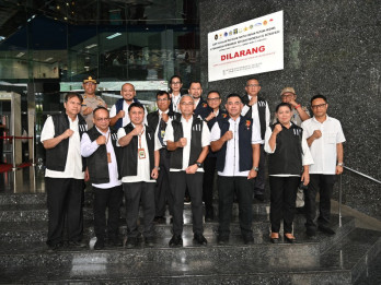 Tepis Purbaya, Mensesneg Pastikan Satgas BLBI Belum Akan Dibubarkan