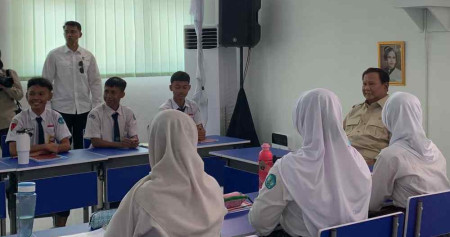 Canda Prabowo Tantang