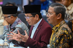 Raker Membahas Tentang Guru dan Gosen