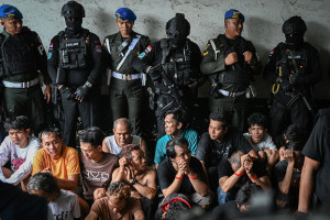 Penggerebekan peredaran narkoba di Jakarta