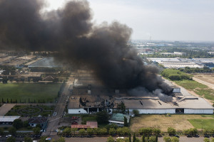 Kebakaran pabrik tekstil di Jababeka