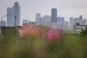 Progres pembangunan LRT Jakarta fase 1B