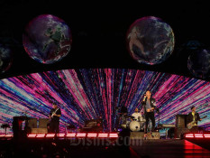 10 Tur Konser Band Rock dengan Pendapatan Tertinggi 2025, Siapa Paling Cuan?