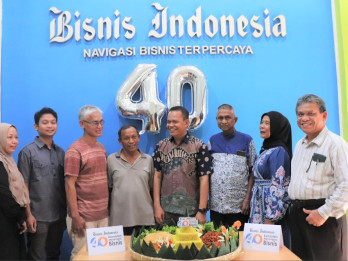 HUT ke-40, Kisah Ridwan Masih Setia Antar Bisnis Indonesia ke Pelanggan di Aceh & Sumut