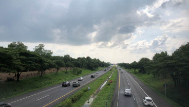 Arus Lalu Lintas Natal 2025 di Tol Cipali Lebih Padat dari Tahun Lalu