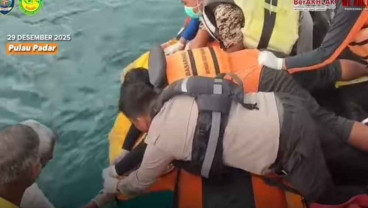 Tim Sar Temukan Satu Korban KM Sakinah yang Tenggelam di Labuan Bajo