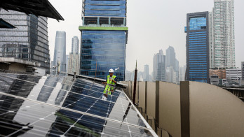 Capaian Komitmen Iklim Sepanjang 2025, Geliat Investasi EBT hingga Kebijakan Melawan Trump