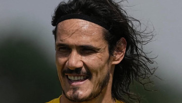 Striker Legendaris Uruguay Edinson Cavani, Resmi Gantung Sepatu