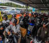 Arus Balik Tahun Baru 2026 di Pelabuhan Bastiong Ternate Tembus 1.523 Penumpang