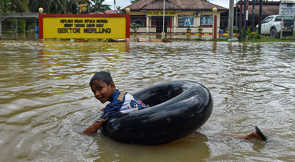 Banjir Rendam Jalan Lintas Timur Sumatra, Akses Jambi–Riau Diberlakukan Buka Tutup