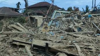 Limbah Kayu Banjir Sumatra Dimanfaatkan untuk Bangun Hunian Sementara