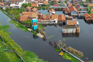 Tanggul Sungai Bremi Jebol, 300 KK Terdampak Banjir di Pekalongan
