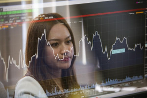 IHSG Ditutup Menguat 0,13% ke Level 8.944, Kapitalisasi Pasar Tembus Rp16.351 Triliun