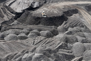 Pemerintah Pangkas Produksi Batu Bara 2026 Jadi 600 Juta Ton untuk Jaga Harga Global