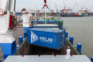 Pelayaran Perdana Kapal Tol Laut KM Logistik Nusantara 3