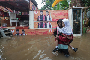 Hujan Deras Rendam 28 RT dan 44 Ruas Jalan di Jakarta