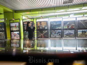 Bisnis Indonesia Group Gelar Pameran Foto di Stasiun Gambir