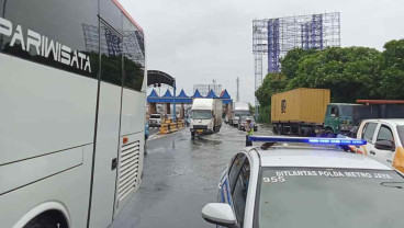 Jalan Tol Akses Bandara Soetta Masih Terendam Banjir, Lalu Lintas Terhambat