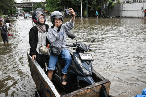 Curah Hujan Tinggi, Sejumlah Wilayah di DKI Jakarta Terendam Banjir