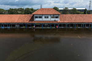 Banjir Rendam Terminal Induk Jati Kudus, Aktivitas Bus Lumpuh Sementara