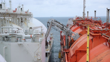 Perdana, PGN (PGAS) Pasok LNG ke Nusantara Regas