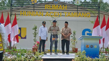 Menteri PU Resmikan Huntara Pertama di Aceh Tamiang