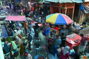 Roda Ekonomi Pasar Tradisional Kembali Bergerak Usai Banjir Bandang