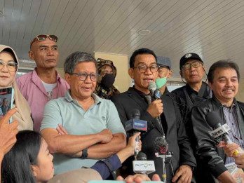 Rocky Gerung Diperiksa jadi Saksi Ahli Meringankan Roy Suryo Cs di Polda Metro Jaya