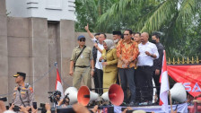 Prabowo Sentil Kades dan Kunci 58% Dana Desa, Organisasi Kepala Desa Kumpul Ambil Sikap