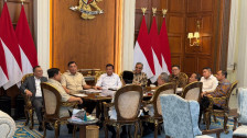 Prabowo, Dasco, dan Menteri Kabinet Bahas Geopolitik di Istana