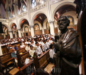 Misa Kamis Putih di Katedral Jakarta Berlangsung Khidmat