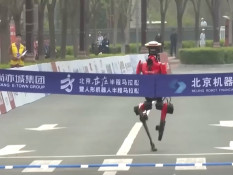 Robot Humanoid China Pecahkan Rekor Half-Marathon, Tembus 50 Menit 26 Detik