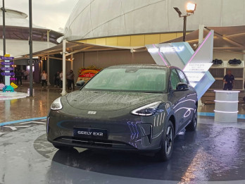 Bebas Pajak Mobil Listrik Belum Dongkrak Komponen Lokal