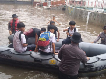 Pramono Sebut Banjir Jakarta Berangsur Surut, Perluasan Diameter Sungai Dipercepat