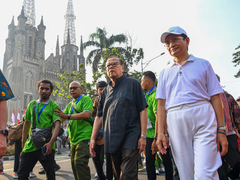 Jalan Santai Kerukunan dan Kebhinekaan Lintas Iman di Gereja Katedral