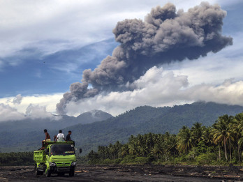 Erupsi Gunung Dukono Capai 2.000 Meter, Warga Diminta Waspada Abu Vulkanik