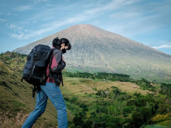 Wisatawan Gunung Rinjani Capai 1.505 Orang Selama Libur Long Weekend