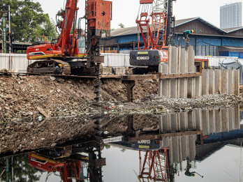 Rumah Pompa Raksasa Cakung Dibangun
