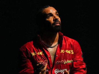 Drake Pecahkan Rekor Michael Jackson, Kantongi 14 Lagu Nomor Satu Billboard